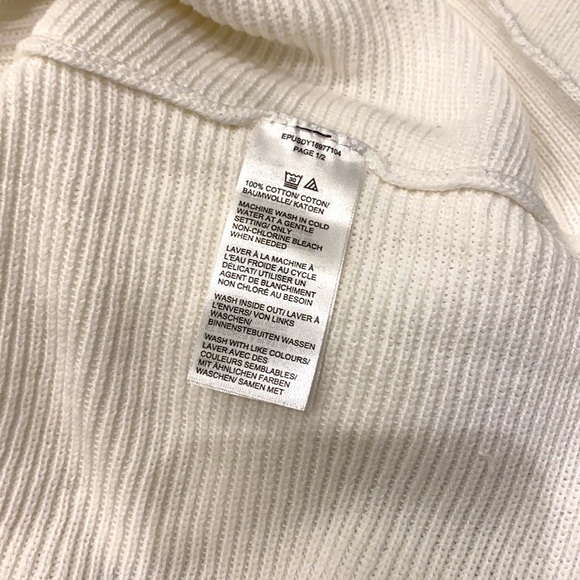 Sweater - Picture 4 of 4